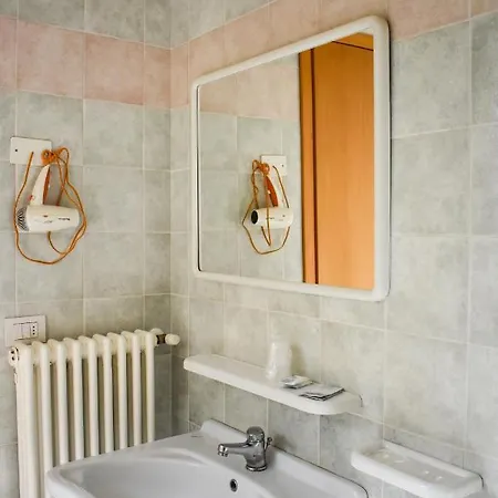 Kitty ميلانو ماريتيما